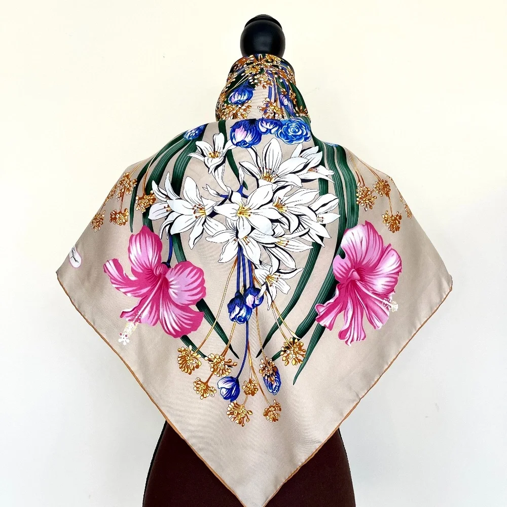 New Salvatore Ferragamo Silk Scarf Flowers Beige Multicolor Wrap Scarf